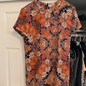 Casual dress above knee